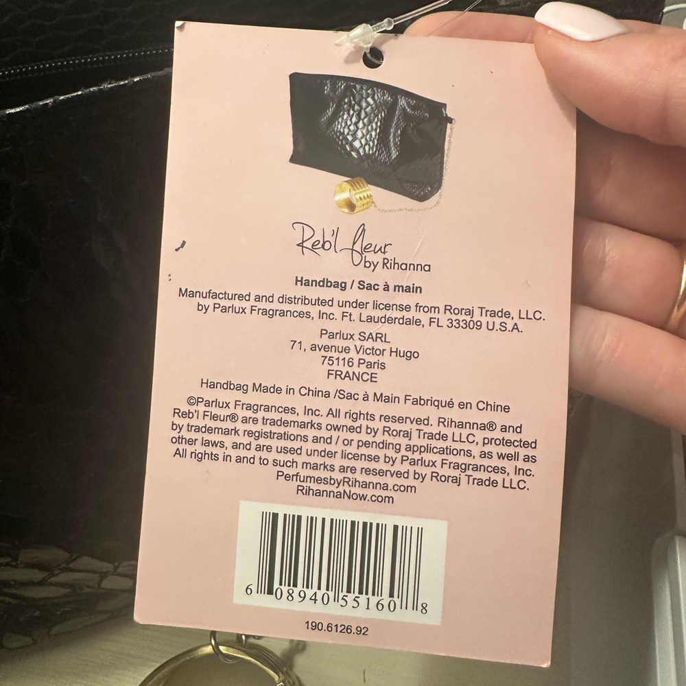 Rihanna Clutch with Gold Wristlet New with tags. - Picture 5 of 6